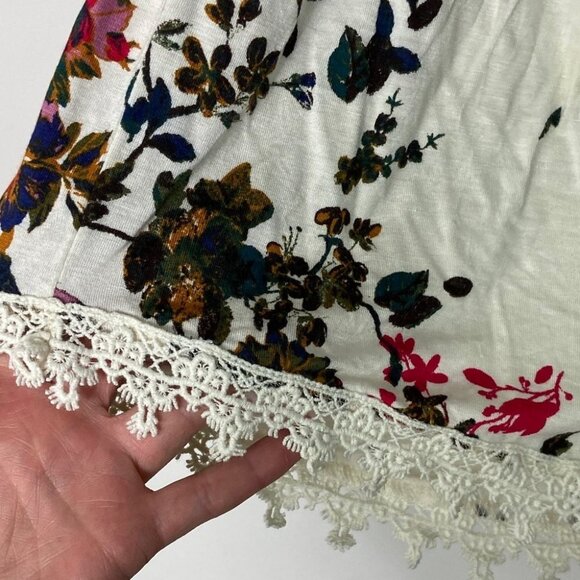 Luq Bohemian Bell Sleeve Off Shoulder Eyeshadow Crochet Trim Top Size Small Boho - Picture 8 of 13